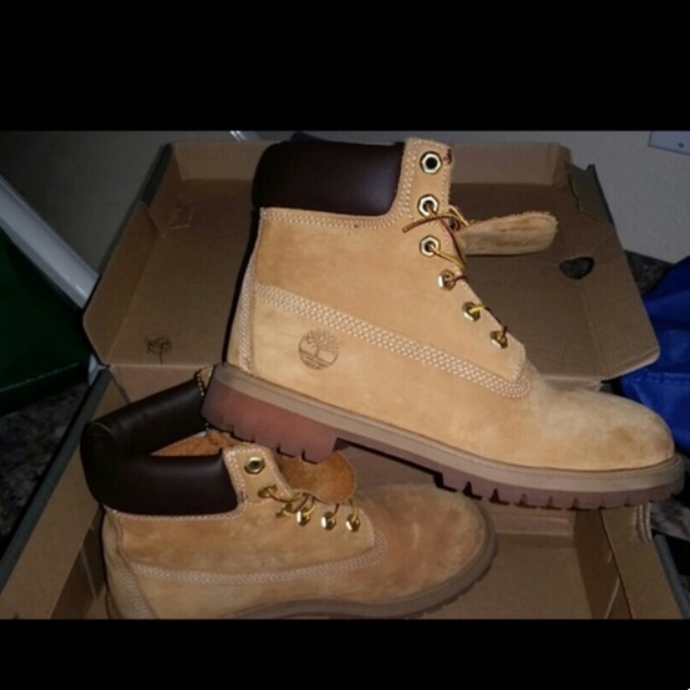 NEW Classic Timberland boots